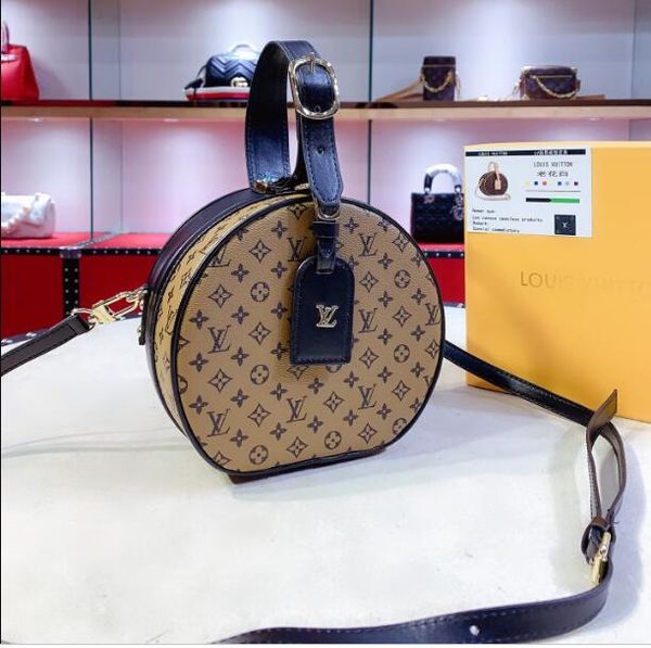 

2020 round cake bag small, practical, simple women's carry-on bag, new fashion wide shoulder bag, size 19*10*18cm