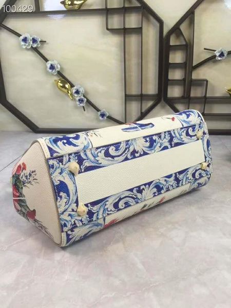 

дизайнер - han xinxing star's alphabet bag, цветная сумка, покерная сумка, маленькая квадратная сумка и сумочка