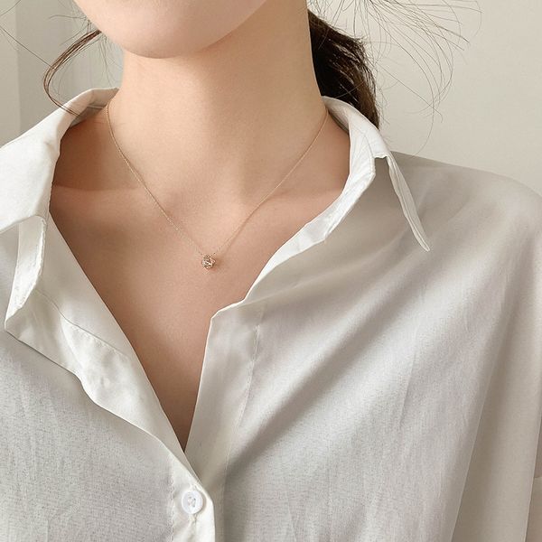 

light luxurious niche wind design hollow out geometry necklace woman pure silver cold clavicle chain the tide crystal neck chain