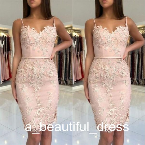 Economici Blush Pink Abiti da ritorno a casa Appliques in pizzo Corto senza spalline Sashes Guaina Sweetheart Party Laurea Abiti da cocktail GD7796