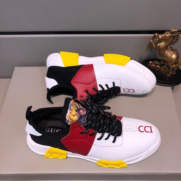 

Sapatos clássicos ikdksdkiern