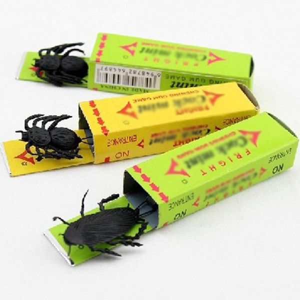 

3pcs/funny joke simulated chewing gum cockroach prank scary toys for children kids interactive toys for april fool halloween gift, Blue
