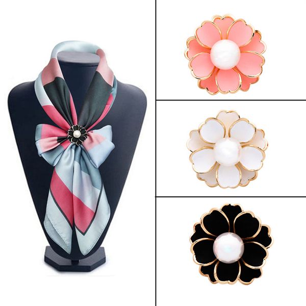 

3pcs female camellia brooch simple 100 matching large scarf shawl buckle three rings dual-purpose silk scarf clasp, Silver;golden