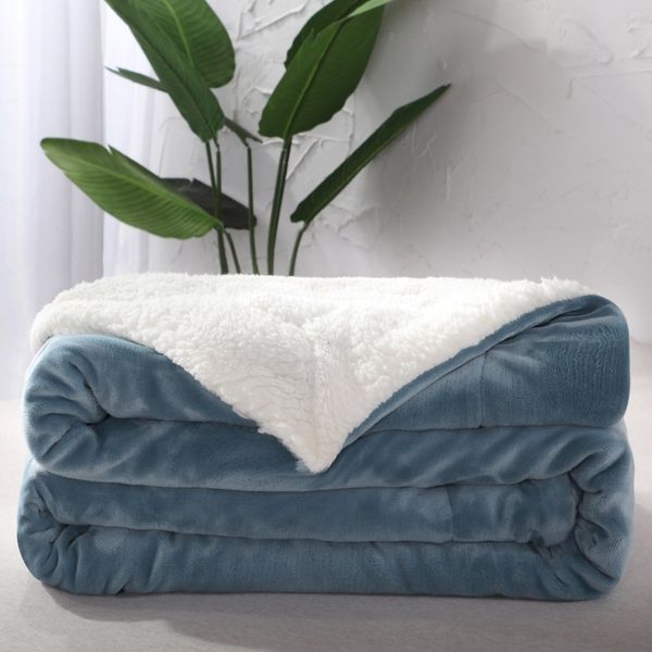 

luxury warm thick blanket towel fashion fleece reversible blanket for bed couch travel portable office home throw blankets