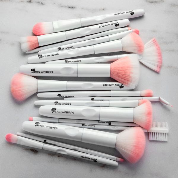 

17pcs white makeup brushes set powder foundation blusher brush lip eyeshadow eyebrow eyeliner brush complete cosmetic make up brush kit