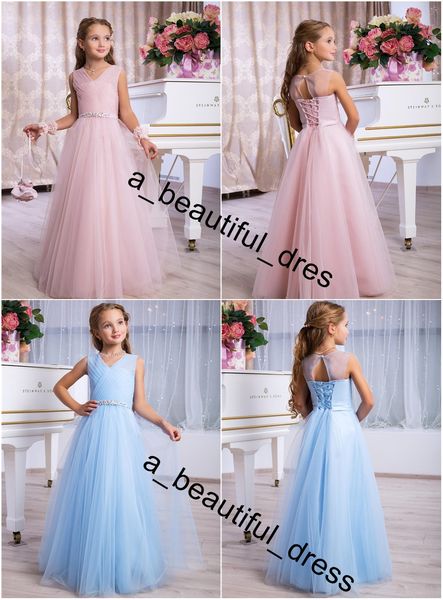 Небесно-голубой Blush Pink Little Girls Новоселье Event платья плиссе V шеи Длинные платья подружек Симпатичные девушки цветка FG1241