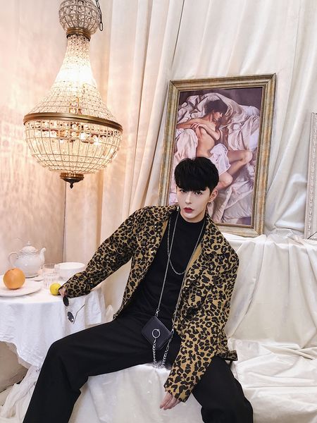 

2019 new leopard lapel korean fashion men's jacket loose tide jacket, Black