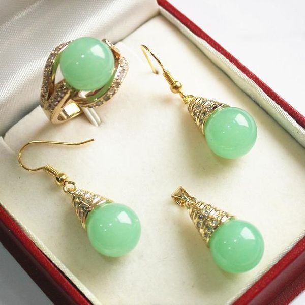 

noble new jewelry 18kgp + 12mm green jades pendant, earring, , ring set, Black