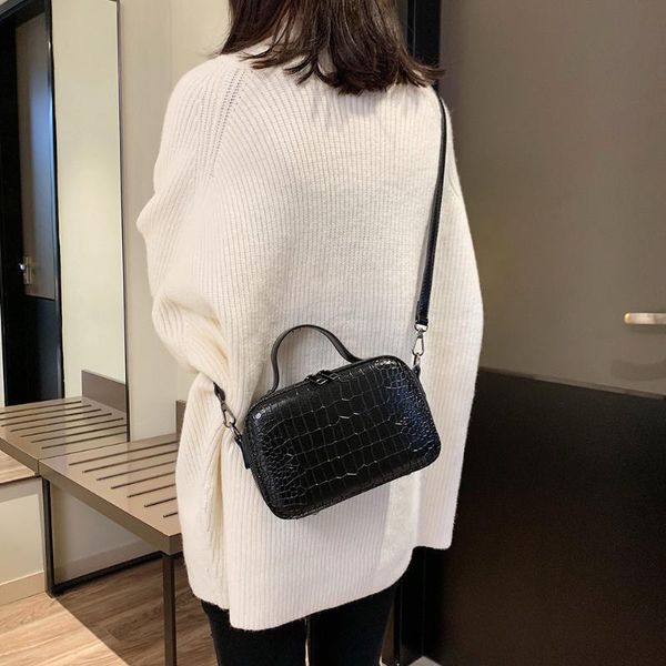 

retro women shoulder crossbody satchel bag crocodile leather pattern handbag female purse with handle bolsas feminina muje