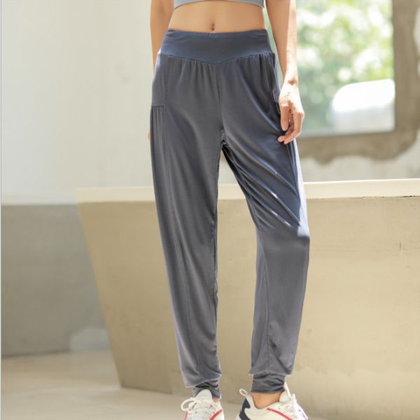 

athletic woman skinny loose feet loose running pants quick-drying breathable thin yoga clothing gym cropped trousers, Black;blue