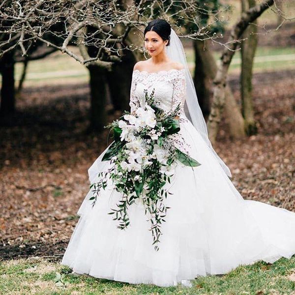 

White Wedding Dresses Bateau Long Illusion Sleeves Lace Wedding Gowns Back Zipper Tiered Custom Made Bridal Gowns Elegant New Coming