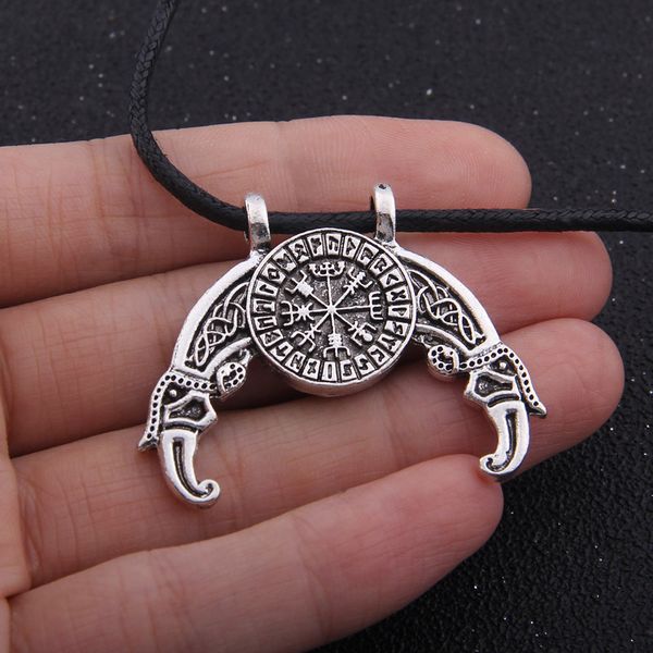 

норвежский ворон одина с шлемом благоговения и 24 руны как ожерелье викингов, Silver