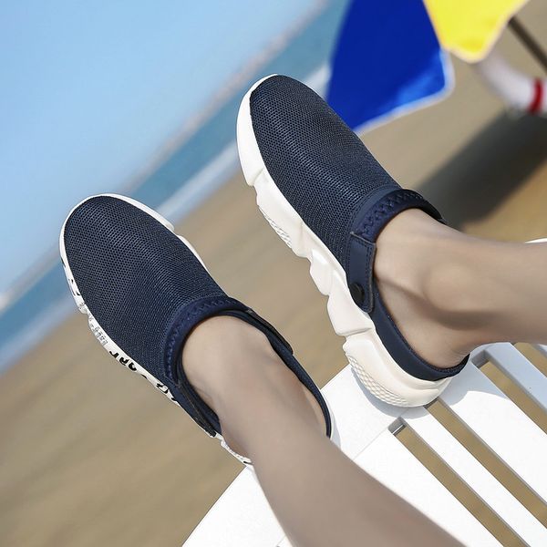 

2020 crocse men sandals fashion beach swimming mesh shoes slip on garden shoes light weight man slippers casual men sandals new, Black