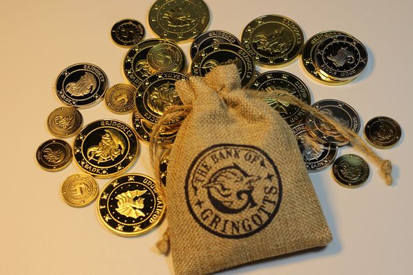 

hp bank coins wizarding world cosplay with bag or 1pcs hogwart express ticket