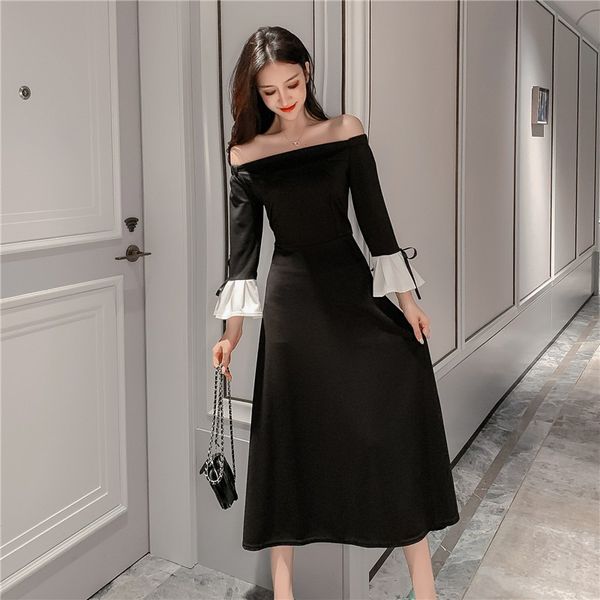 

2020 new style french retro hepburn style small black dress off-shoulder waist slimming mid-length elegant dress women, White;black