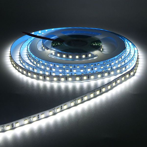 Striscia luminosa 2835 120LED ad alta luminosità bianca/Bianco caldo Rosso Verde Blu Flessibile 5M Rotolo 600 LED Illuminazione per esterni a LED