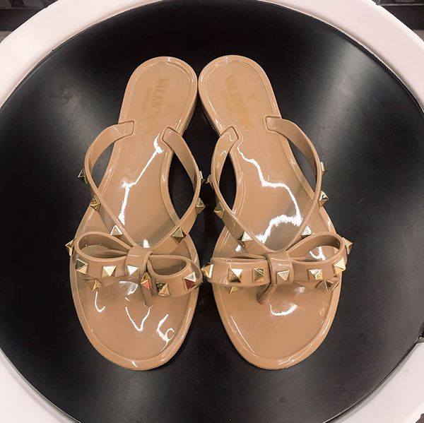 

Chinelos luxury_sneaker