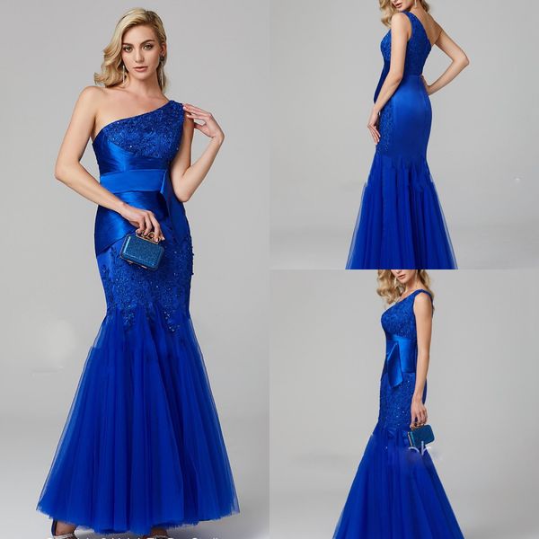 Bescheidenes blaues One-Shoulder-Meerjungfrau-Abschlussballkleid, Spitzenapplikation, Kristall-Abendkleid, knöchellang, formelles Party-Brautjungfernkleid