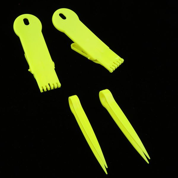 

2x fishing bait clip live earthworm bloodworm clip fishing gear-easy to use