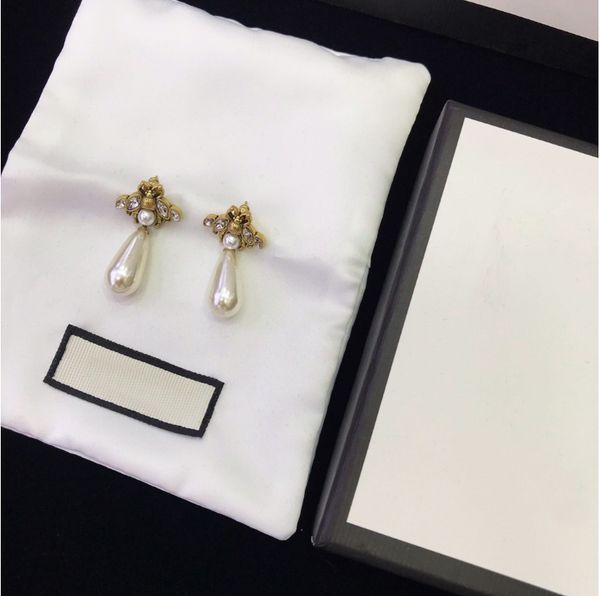 

2020 new fashion bee earrings pearl pendant elegant elegance gifts, Golden;silver