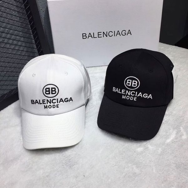 

Bonés com Viseira hattrick888