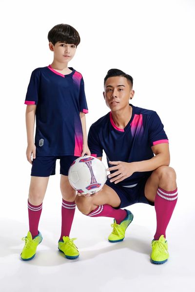 

wholesale customized men football uniforms,mens kits sports clothes tracksuits,discount boy football sets with shorts b08-56, Black;red