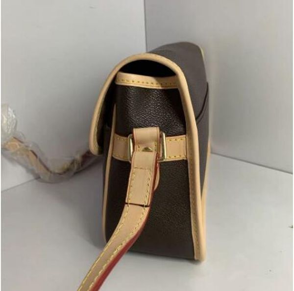 

44919 женщины сумки на ремне 2019 лето новой корейской версии посланника сумка сумки цепи печати дикое плеча сумку