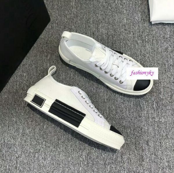 

limited cooperation b23 single m classic as the main vision, in the way of large-area printing on the upper sweethearts shoes size 36 box, Black