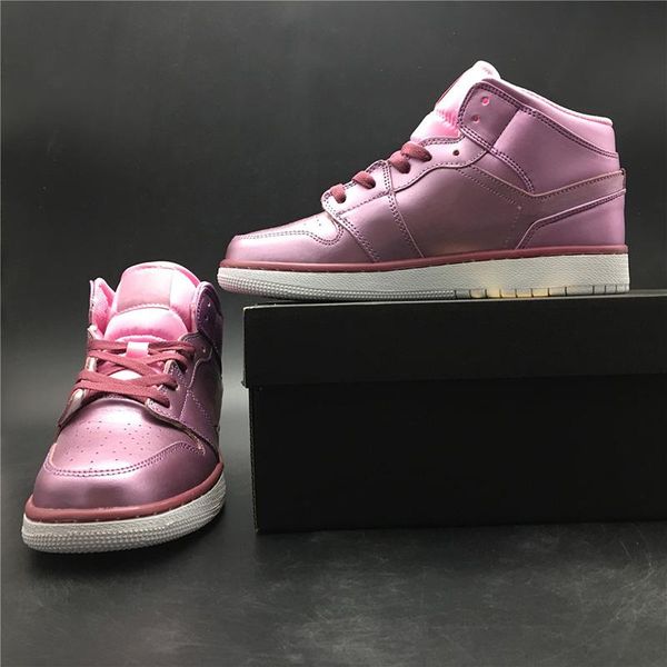 

Sakura Pink Mid SE GS Women Basketball Shoes 2019 Upper Leather New Fashion Brand Designer Outdoor Cool Casual Sports Shoes