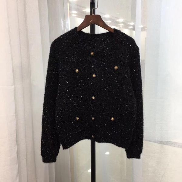 

2019 new winter small fragrant round neck metal button bright line women's sweater coat, White