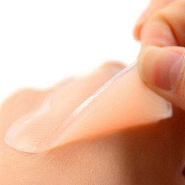 

practical 1pair silicone bra pasties chest stickers invisible reusable self adhesive petal round shape pasties nipple cover, Black;white