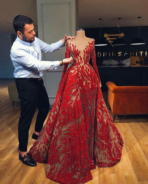 

2019 gorgeous red evening dresses with detachable train sheer jewel neck lace appliqued beads prom dress long sleeve party gowns, Black;red