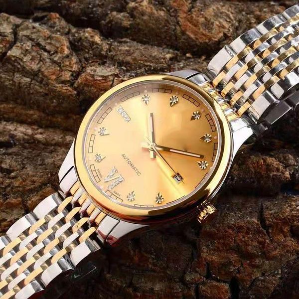 

2019 new luxury mens automatic movement watches designer watch diameter 40mm fashion stainless steel case watchband waterproof, Slivery;brown