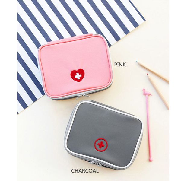 

portable first-aid zipper mounted outdoor emergency packet bags kits