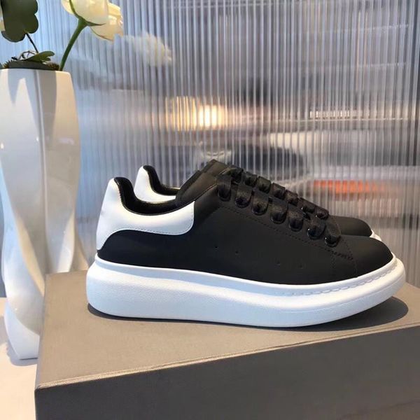 

2019 New Fashion Mens Womens Luxury Black White Leather Casual Shoes Designer increase heel Platform Bottoms Ladies Trainers Sneakers