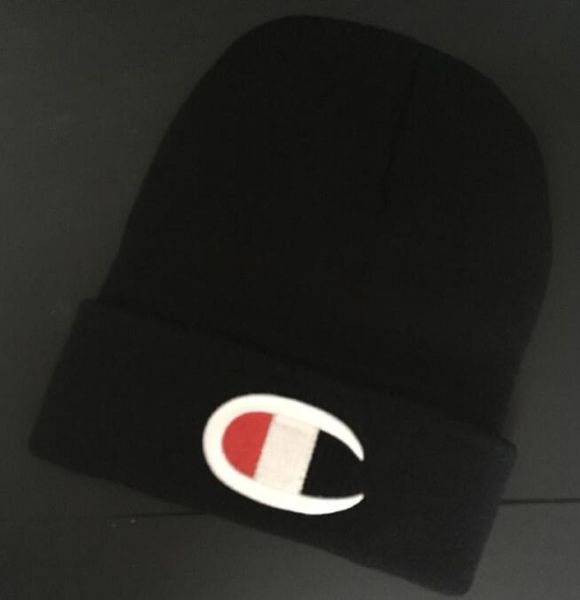 

2019 trendy hats winter knitted fur poms beanie label fedora luxury cable slouchy skull caps fashion leisure beanie outdoor hats g5797, Blue;gray