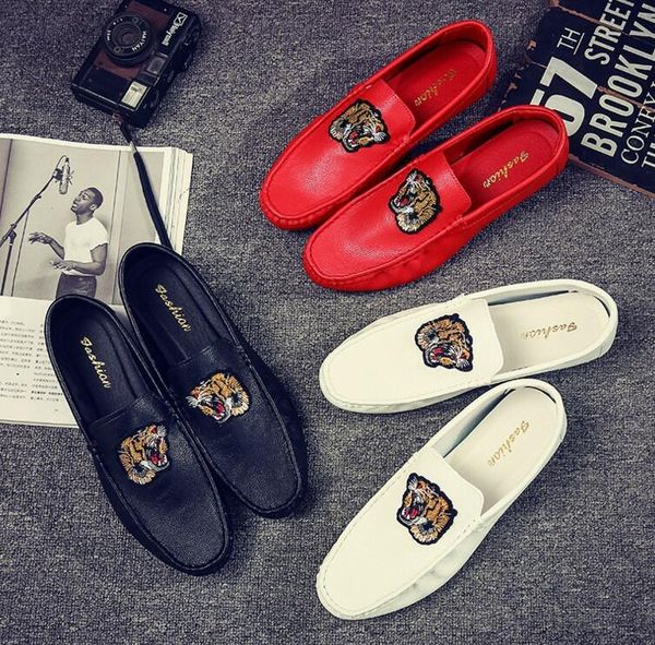 

2019 summer new fashion men leather lightweight casual shoes trend tiger shoes cool man loafers driving, Black