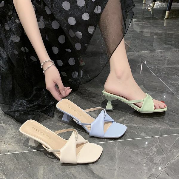 

slippers casual shoes woman 2020 med thin heels slipers women soft new slides fashion strange style cross-tied, Black