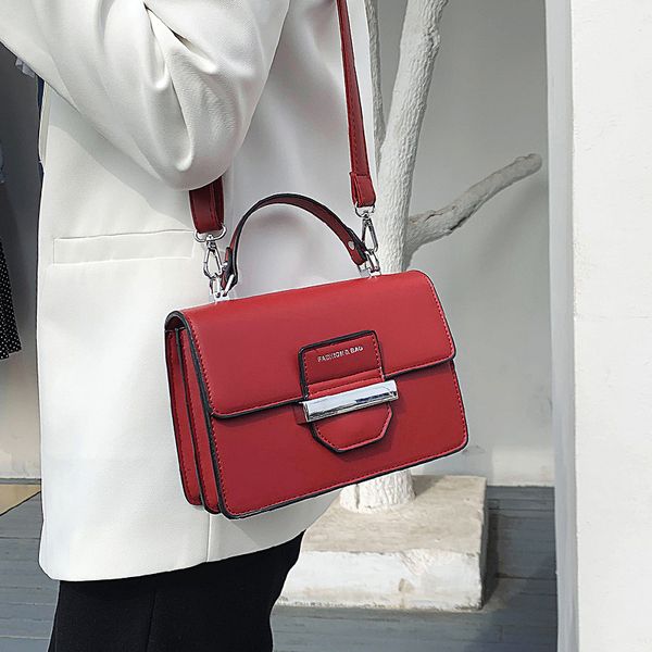 

2020 female new western style hand-held shoulder bag fashion ladies lapshoulder bag