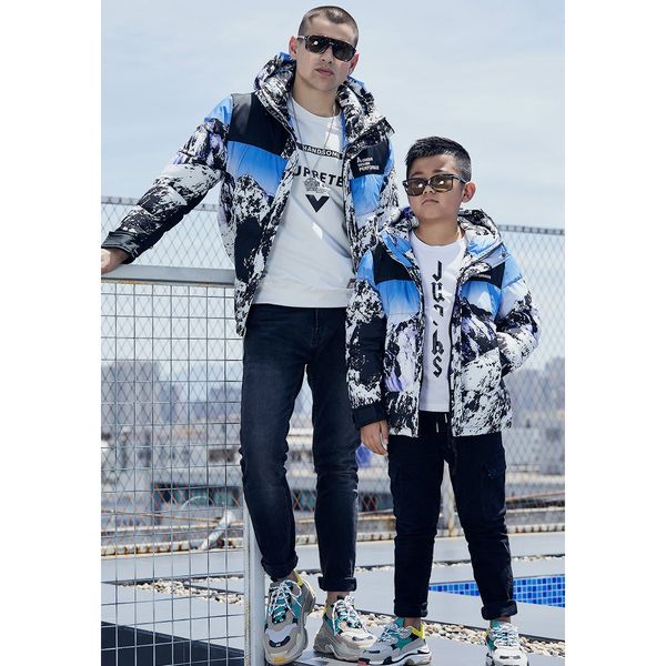 

Men Luxury Casual Coat 2019 Fashion Designer Snow Nountain Down Coat Mens Outdoor Loose Hooded Coat Plus Asian Size L-3XL