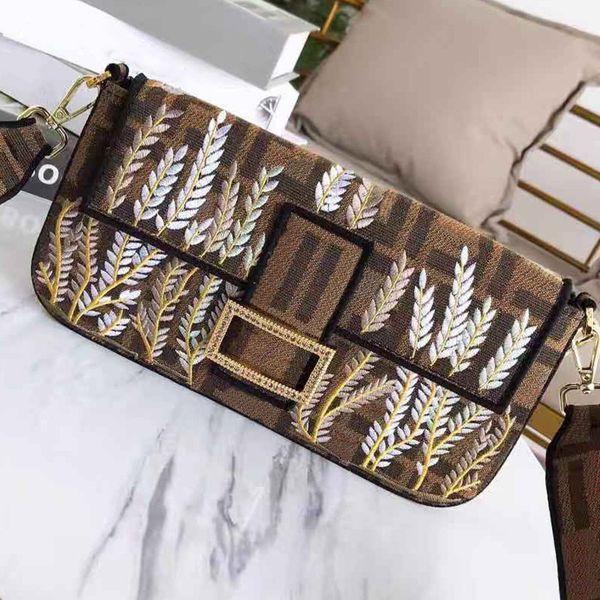 

2020 ladies' high-quality shoulder bag retro underarm bag women baguette classic brand lock wild shoulder designer handbags