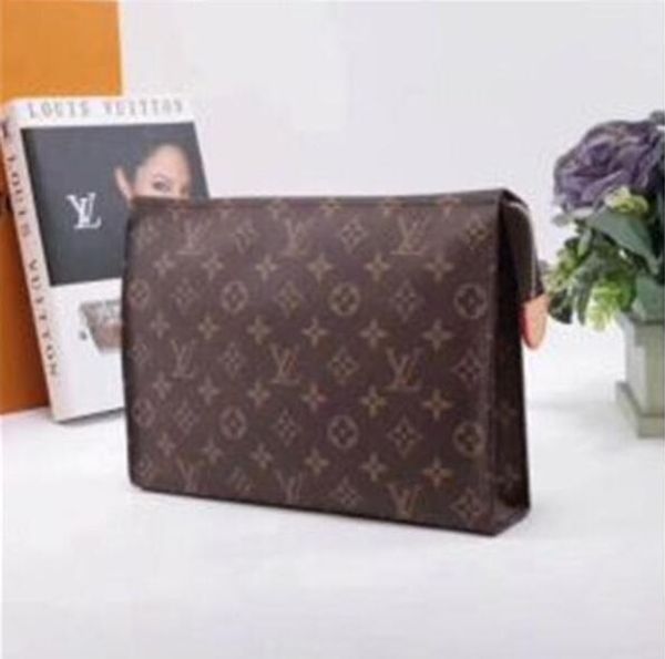 

Free Shipping! New Travel Toiletry Pouch 26 cm Protection Makeup Clutch Women Genuine Leather Waterproof 19 cm Cosmetic Bags For Women