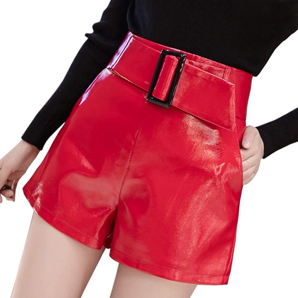 pantaloncini corti in pelle