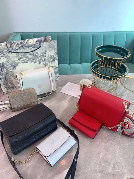 

2020 brand fashion luxury designer womens bags one shoulder bag embroidery fashion shopping bag
