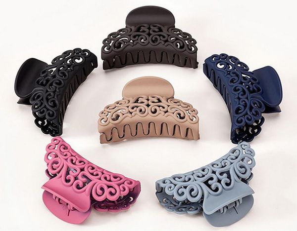 

dhl 200pcs women scrub black plastic hair claw clips hollow out carving crab for hair large size clamps headwear, Slivery;white
