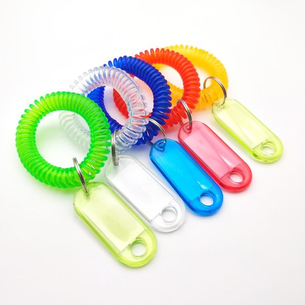 Bobina de mola de plástico Keychain pulseira pulseira de pulseira Piscina Tag de armazenamento anel de mão transparente número telescópico chaveiro suporte