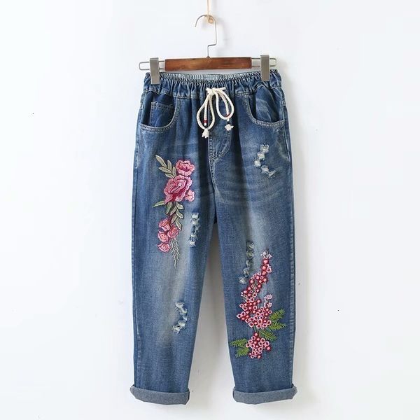 

jeans femme women designer pants summer 2019 new female sen hole letter embroidered flowers loose nine points jeans mid trousers women, Blue