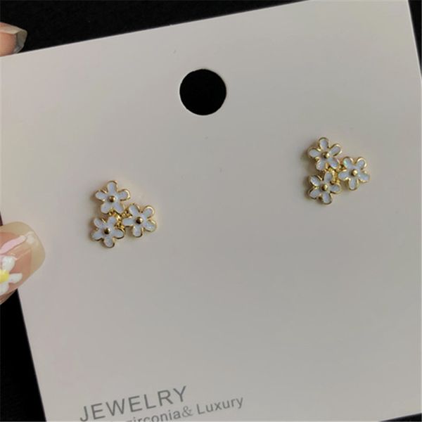 

stud fashion small pure and fresh sweet flowers pearl earring earrings female temperament joker resin, Golden;silver