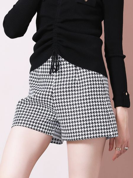 

2020 autumn new wild fashion high waist was thin straight simple casual shorts pants, White;black
