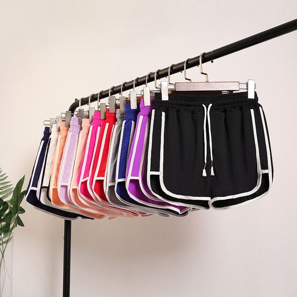 

2019 new women's summer thin cotton non-curly outer wear loose shorts, White;black